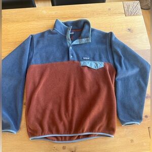 Patagonia Synchilla Blue and Rust Fleece Pullover size men’s medium